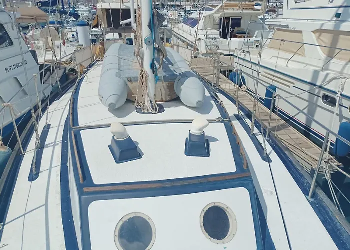 Marina Oasis, Your Boatel